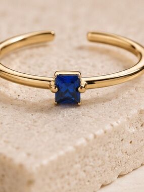 Gold Sapphire Princess Cut Adjustable Ring